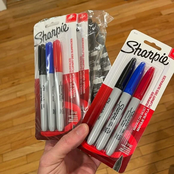 Sharpie Permanent Markers 6x three pack- Black, Blue, Red (18 markers) - Picture 1 of 3